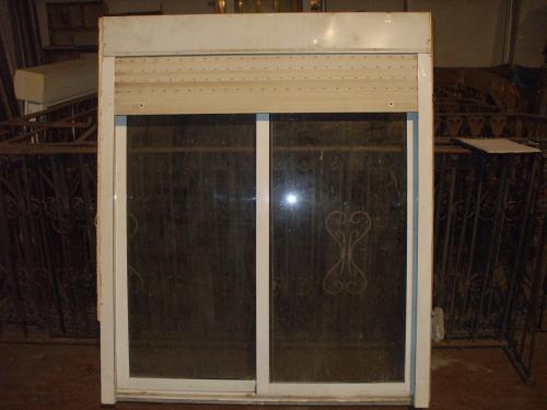 VENTANA CON CAJON PERSIANA 2 UD